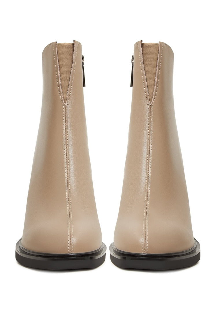 Casual enkellaarsjes met hoge hak