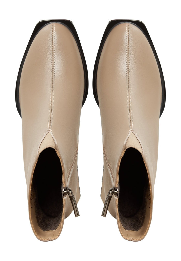 Casual enkellaarsjes met hoge hak