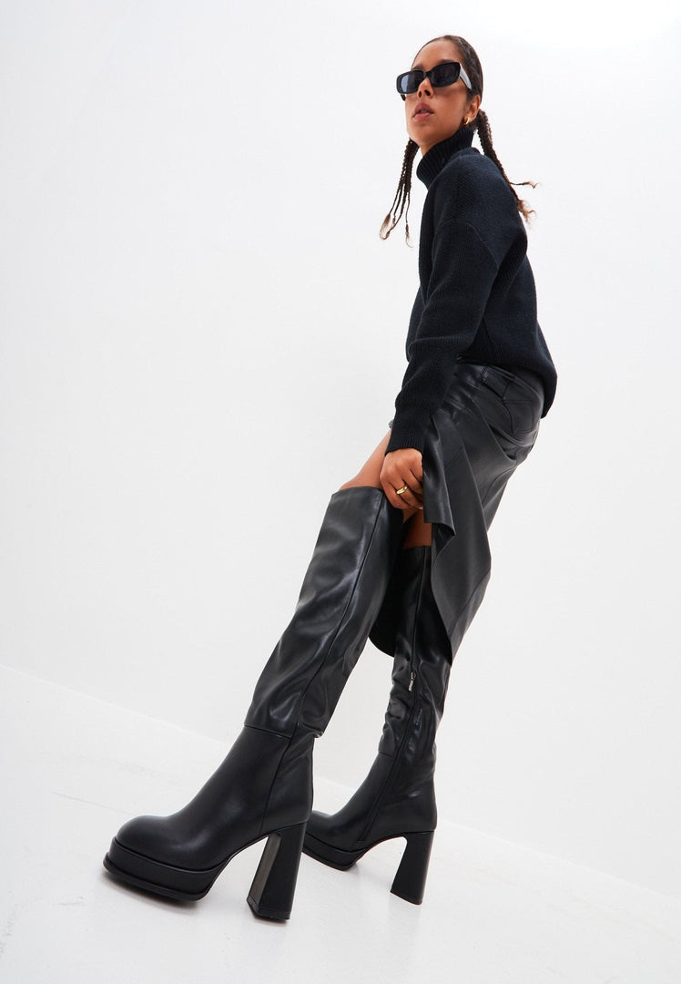 Luxuriöse Over-the-Knee-Stiefel aus Leder - Schwarz