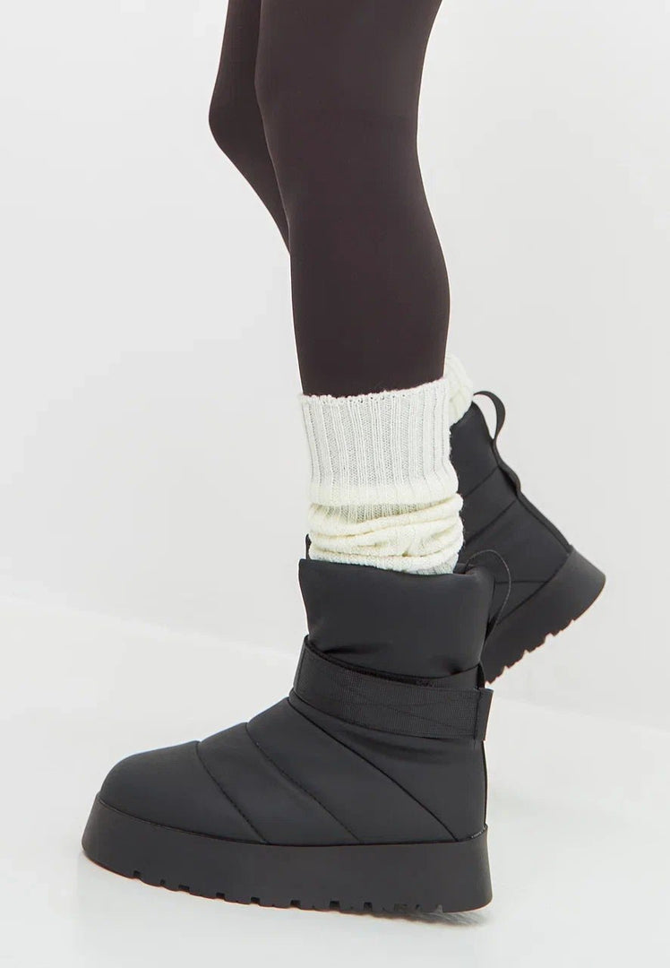 Urban Wool-Lined Winter Boots - Black