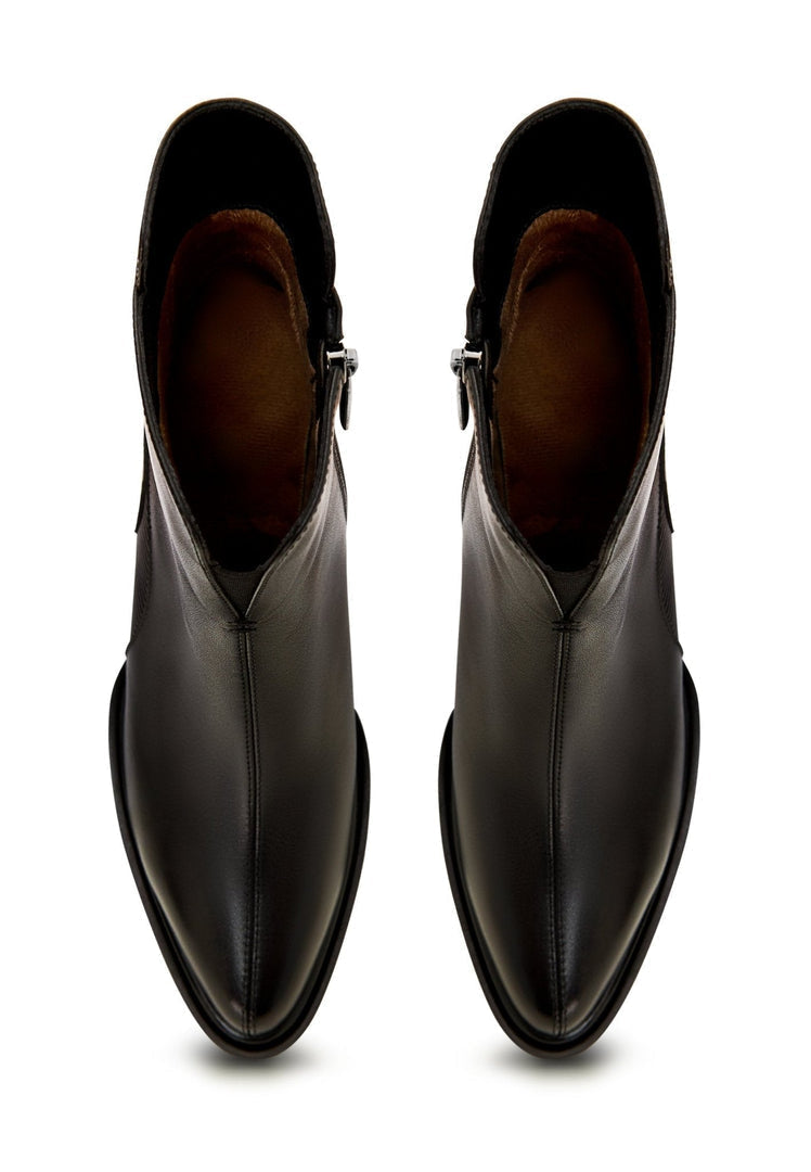 Enkellaarsjes met blokhak