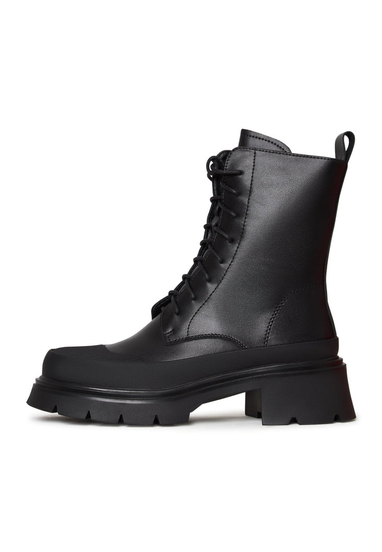 Lässige Schnürstiefeletten aus Wildleder - Schwarz