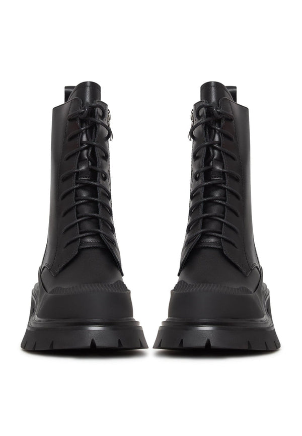 Casual suède enkellaarsjes met vetersluiting