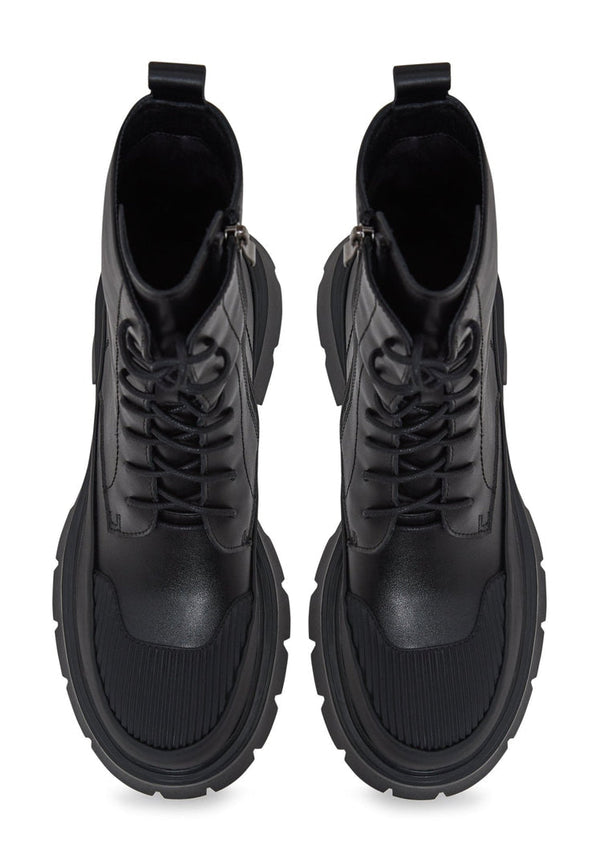 Casual suède enkellaarsjes met vetersluiting