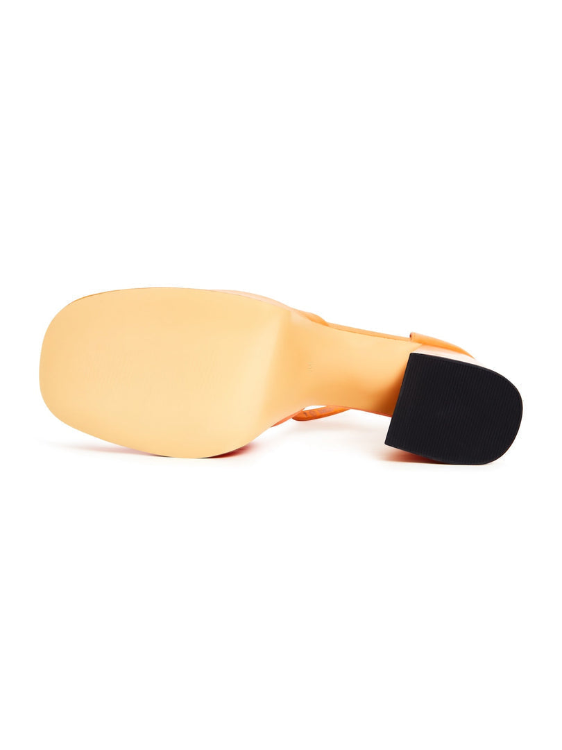 Klassische Sandalen mit offenen Zehen und hohen Absätzen - Orange