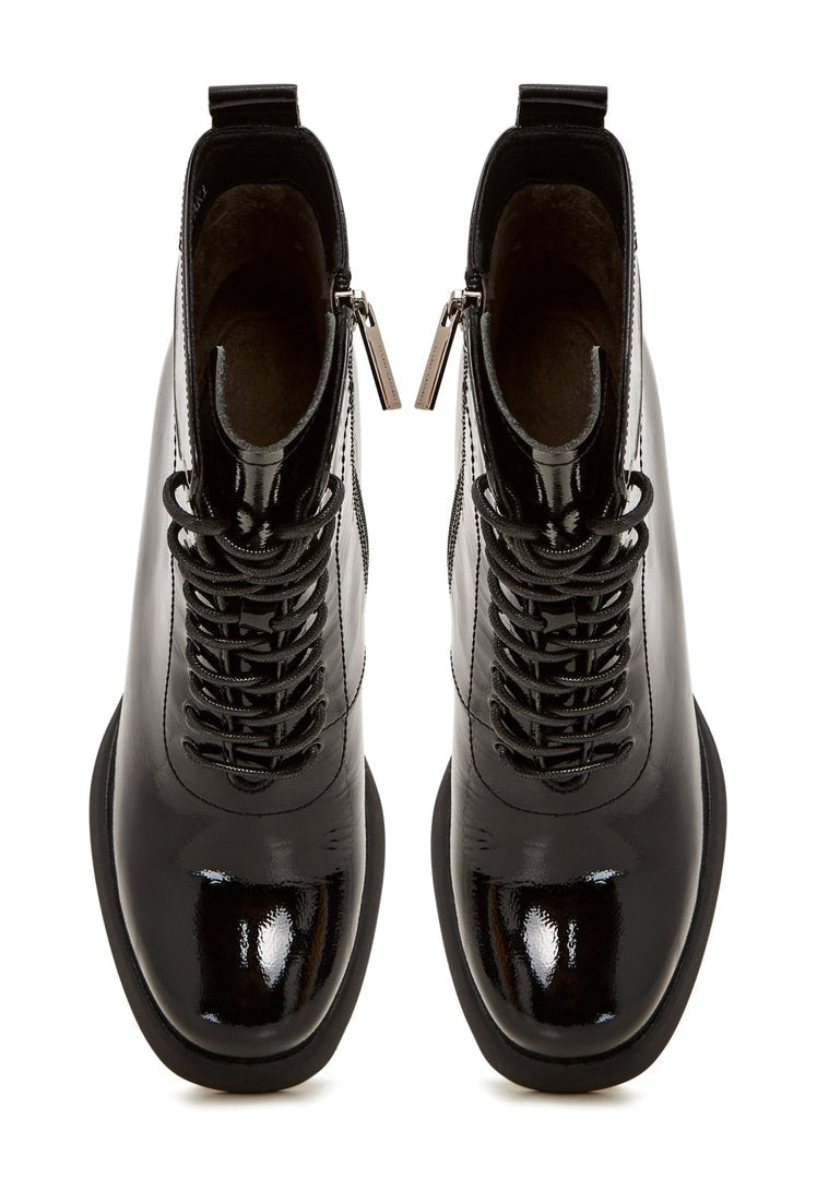 Botines clásicos de tacón alto