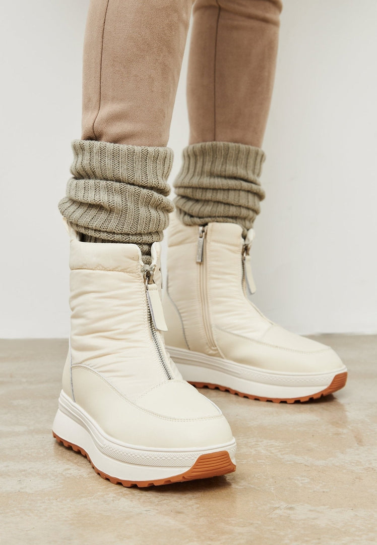 Winterliche warme Plateaustiefel