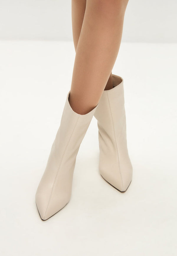 Kitten Heel Ankle Boots Dolly - White
