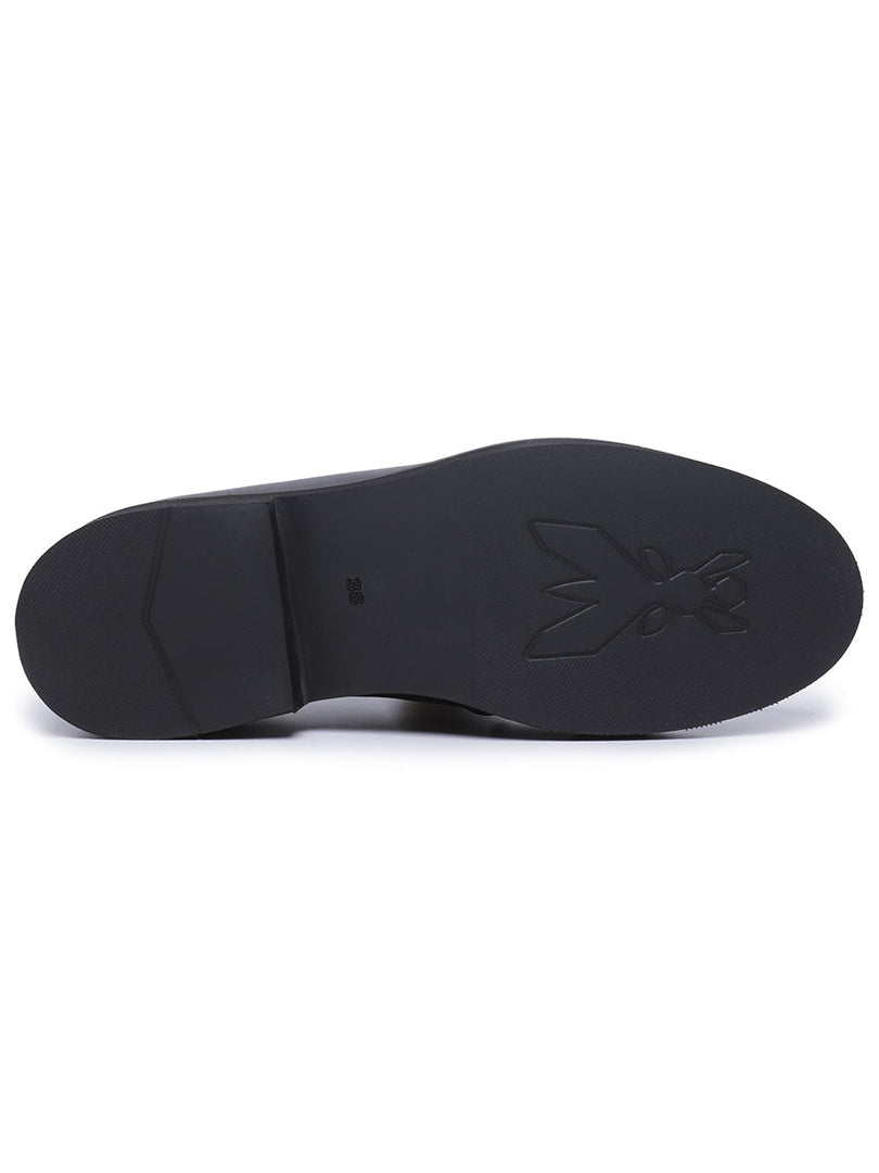 Stylish leather slip-on loafers for men with a sleek metal accent design - fashionable and sophisticated footwear choice.