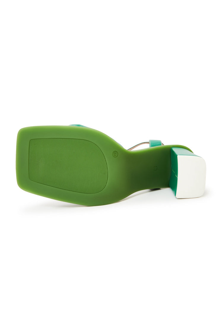 Sandalias clásicas con tacón en bloque