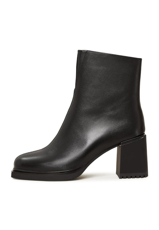 Hochhackige Freizeitstiefel - Schwarz