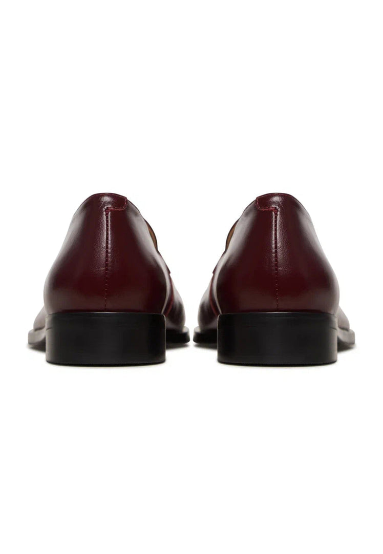 Equestrian Chic Loafers - Bordeaux