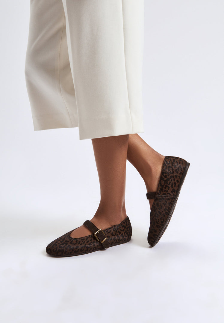 Chic Mary Jane Flats - Leopard
