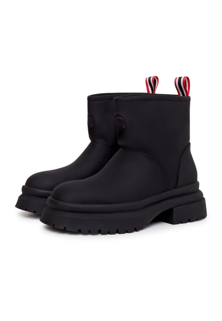 Classic Winter Pull-On Boots - Black