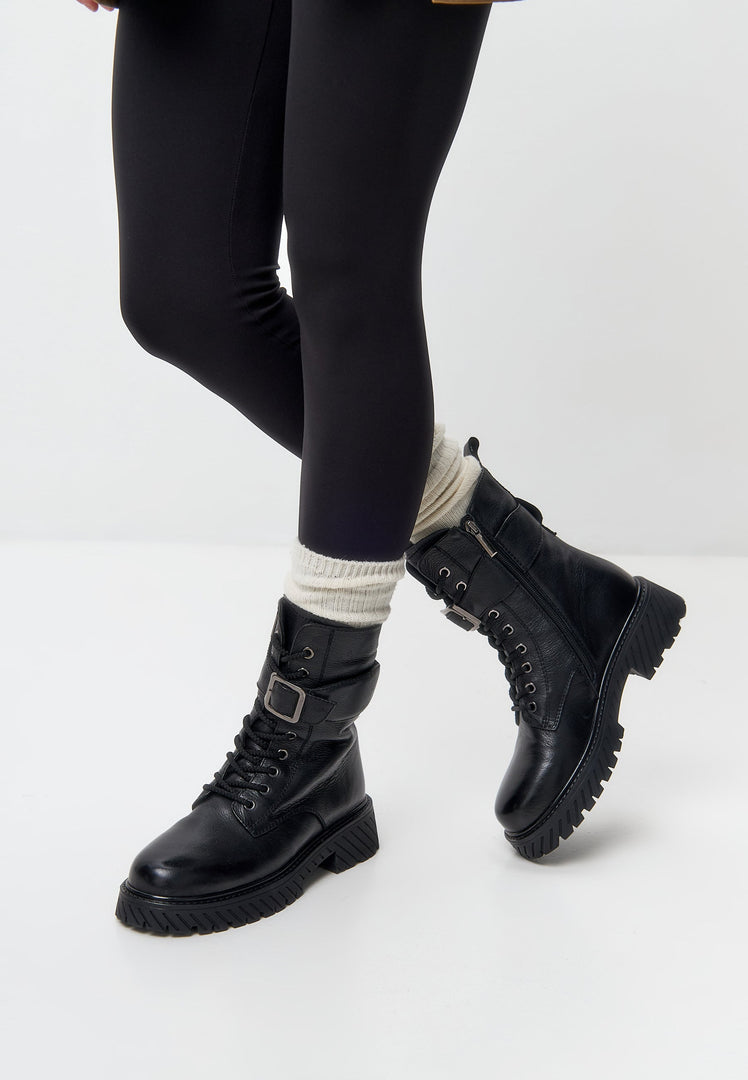 Robuste Schnürstiefel Betty mit Innensohle aus Wolle - Schwarz