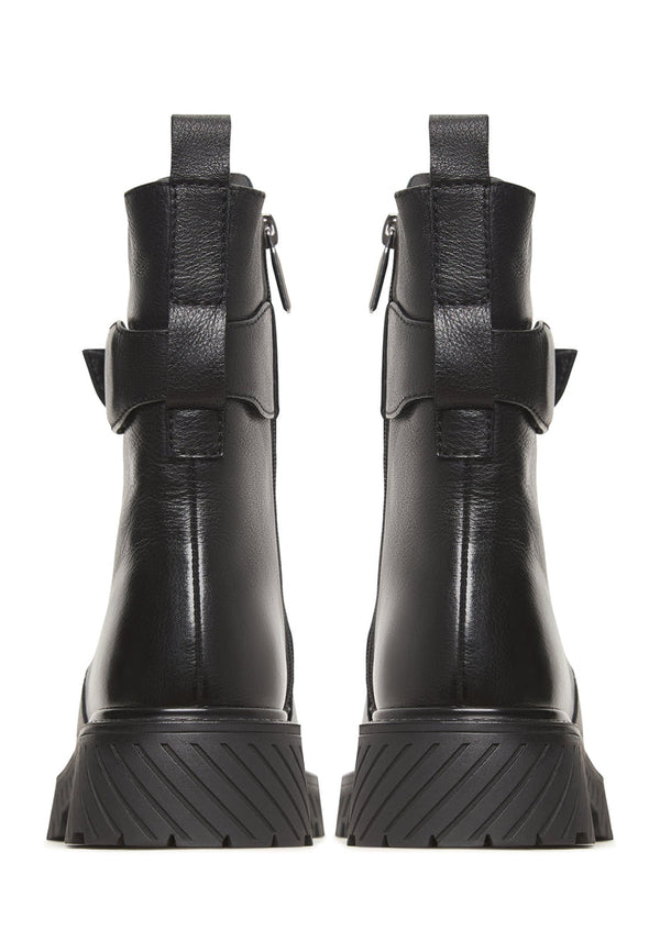 Rugged Lace-Up Boots Betty with wool Insole - Black