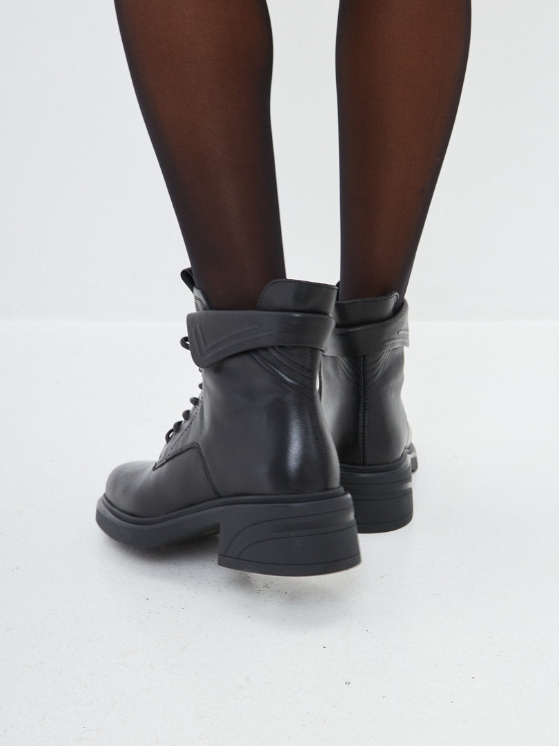 Stylische Blockabsatz-Stiefeletten
