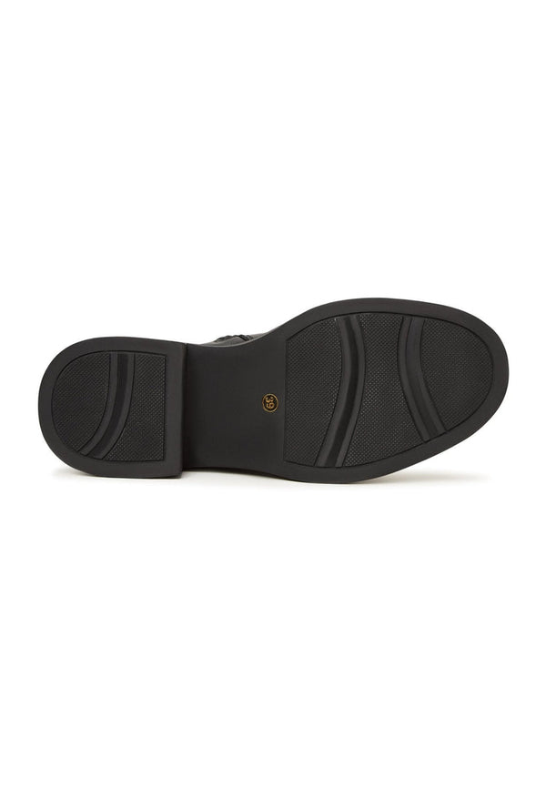 Elegantes botines con tacón en bloque