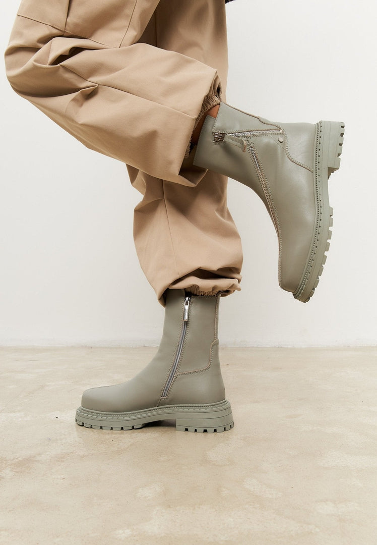 Botines de piel con plataforma