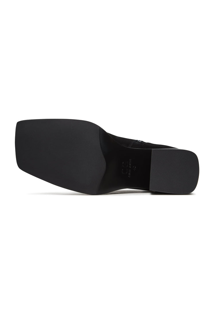 A stylish pair of black block heel Wren ankle boots, perfect for adding a chic touch to any outfit.