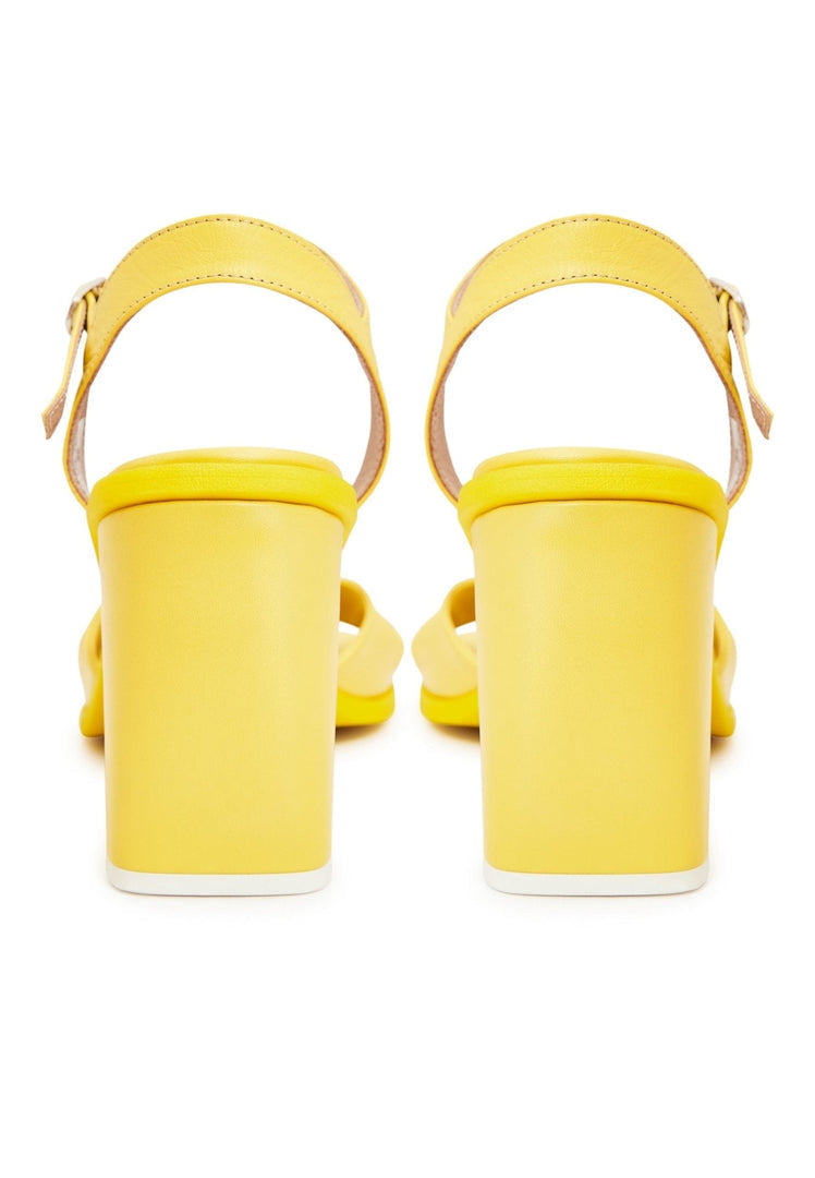 Sandalias clásicas con tacón en bloque