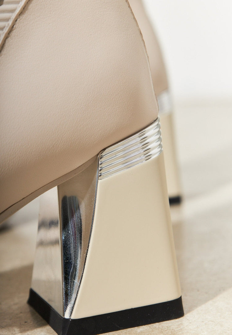 Enkellaarsjes met blokhak