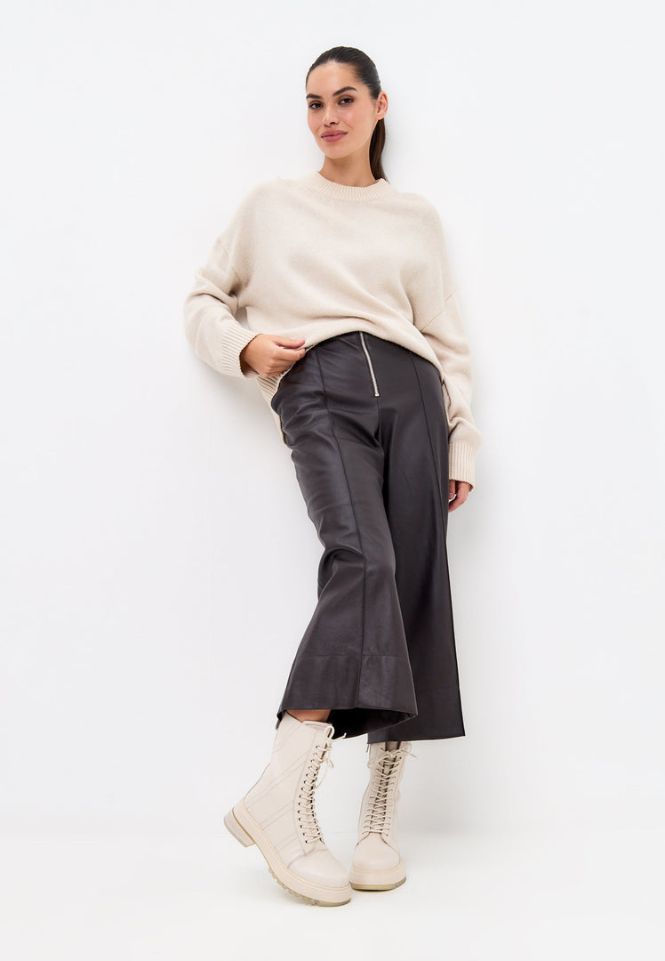 Leren enkellaarsjes met veters