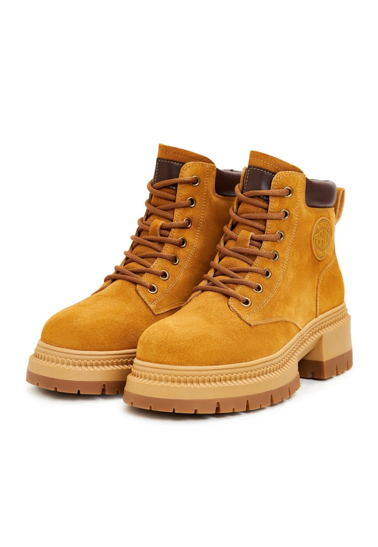 Schnürstiefeletten