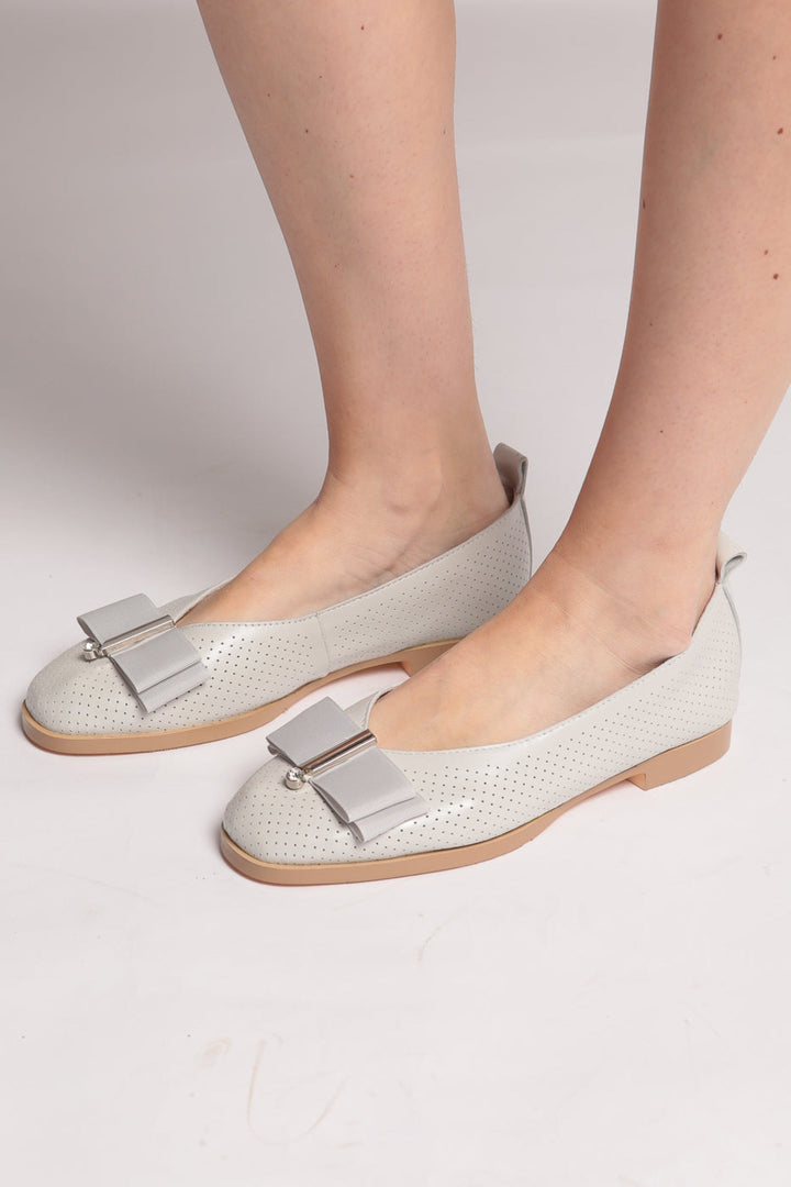 Perforated Bow Charm Flats - White