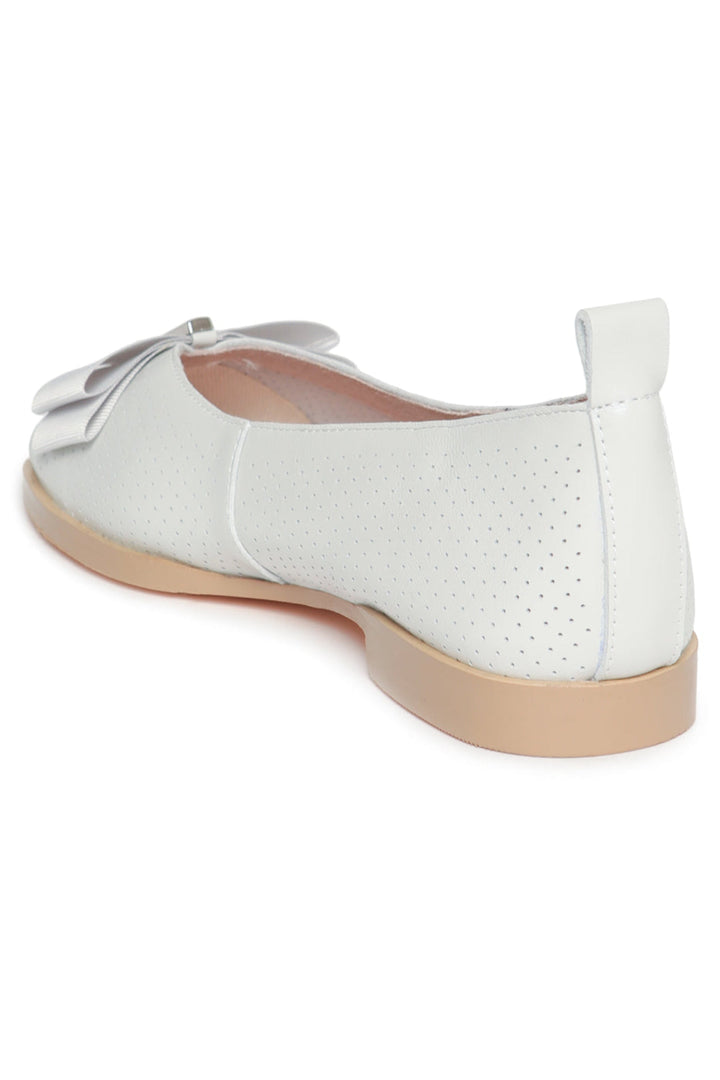 Perforated Bow Charm Flats - White