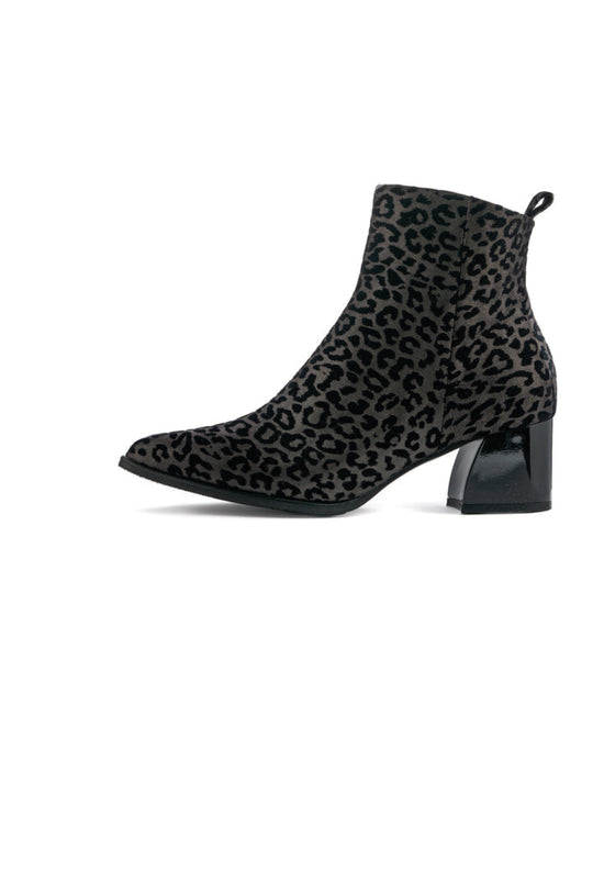 Samt-Wild-Stiefeletten