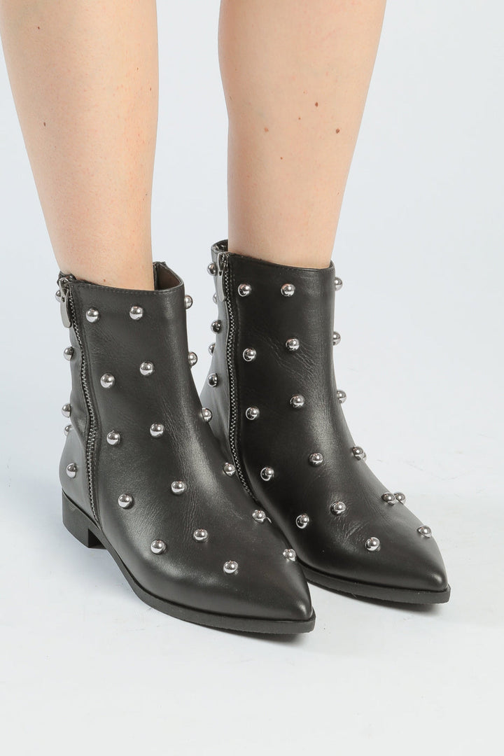 Nieten-Stiefeletten Rebel