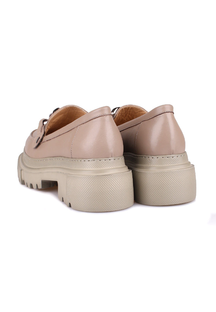 Klobige Loafers mit Kettendetails - Beige