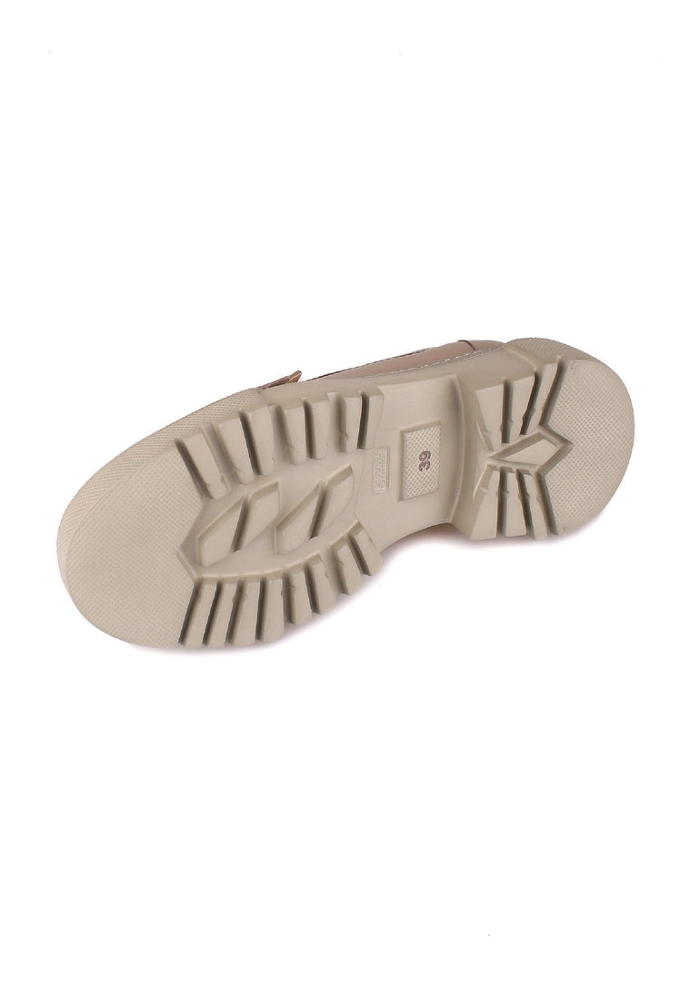 Klobige Loafers mit Kettendetails - Beige