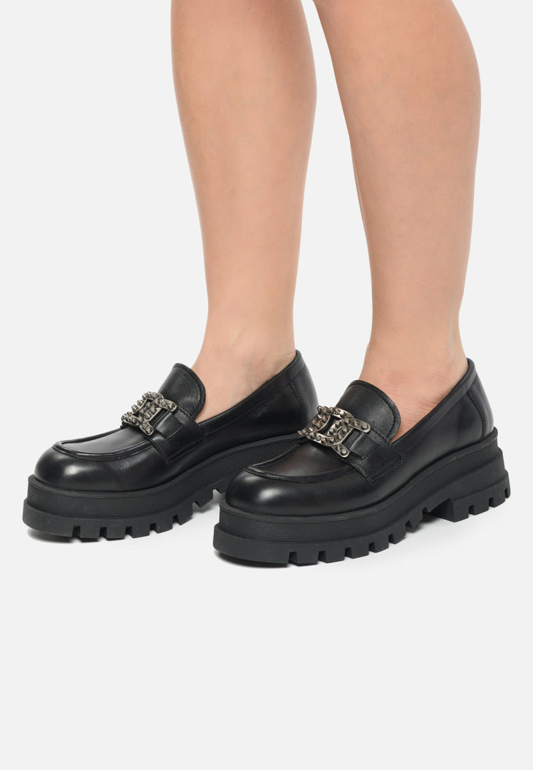 Klobige Loafer mit Nieten - Schwarz
