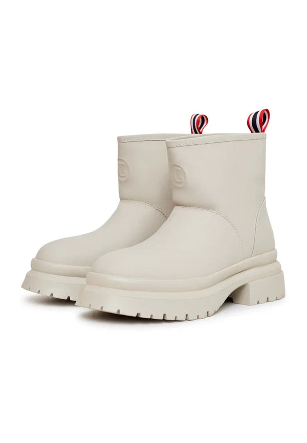 Classic Winter Pull-On Boots - White