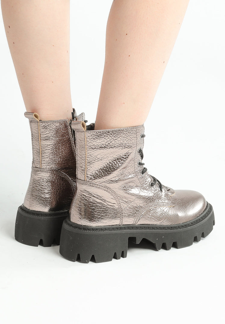 Bottes de combat pour femmes en bronze - élégantes et robustes