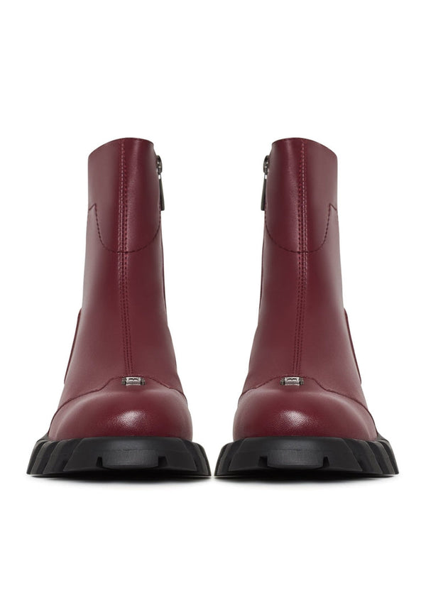 Läderstövlar med platt sula