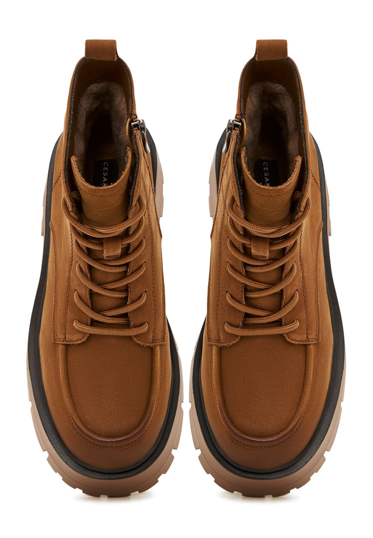 Lässige Plateau-Stiefeletten