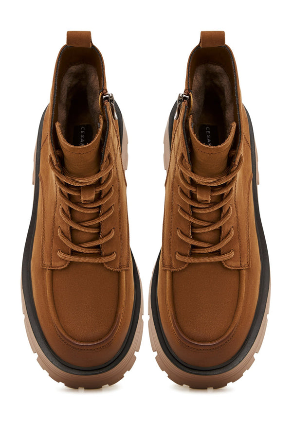 Lediga ankelstövlar med plattform