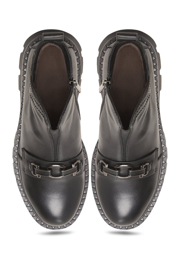 Combat Boots with Chain Detail Candice - Black