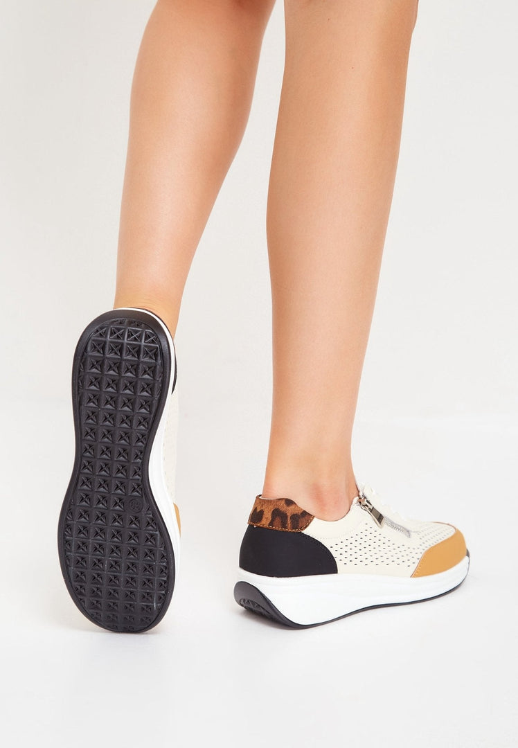 Platform Leather Sneakers - Brown