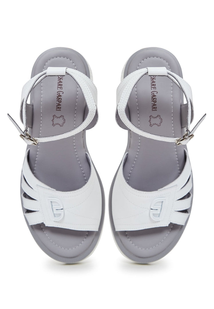 Sandalias de tacón abierto