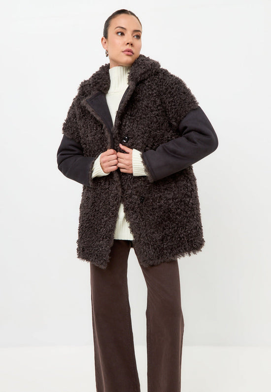 Kuscheliger schwarzer Shearling-Mantel Eva - Braun