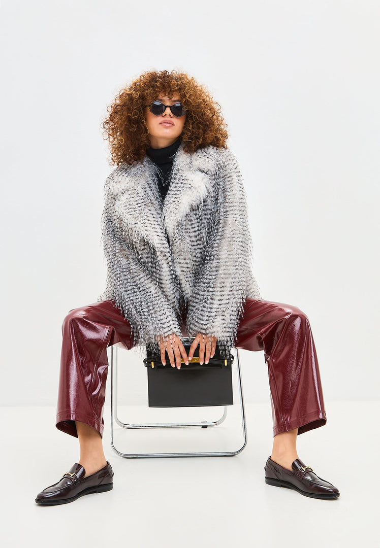 Krótki płaszcz ze sztucznego futra Monica - szary