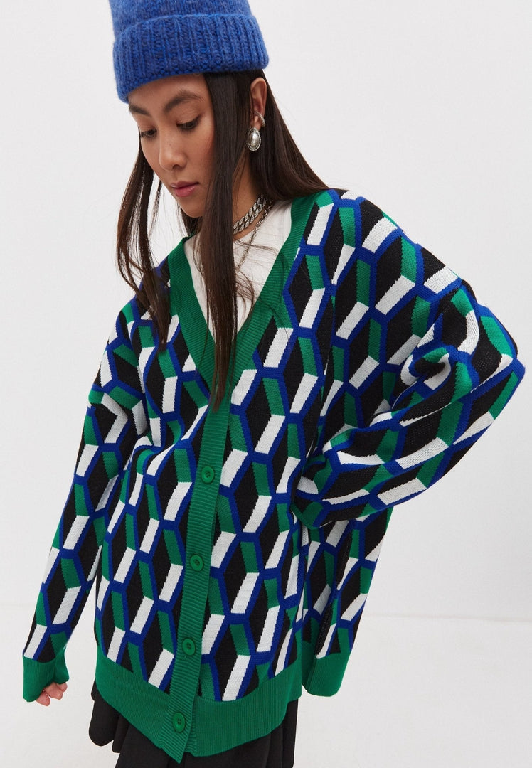 A stylish and affordable V-neck cardigan for both men and women.