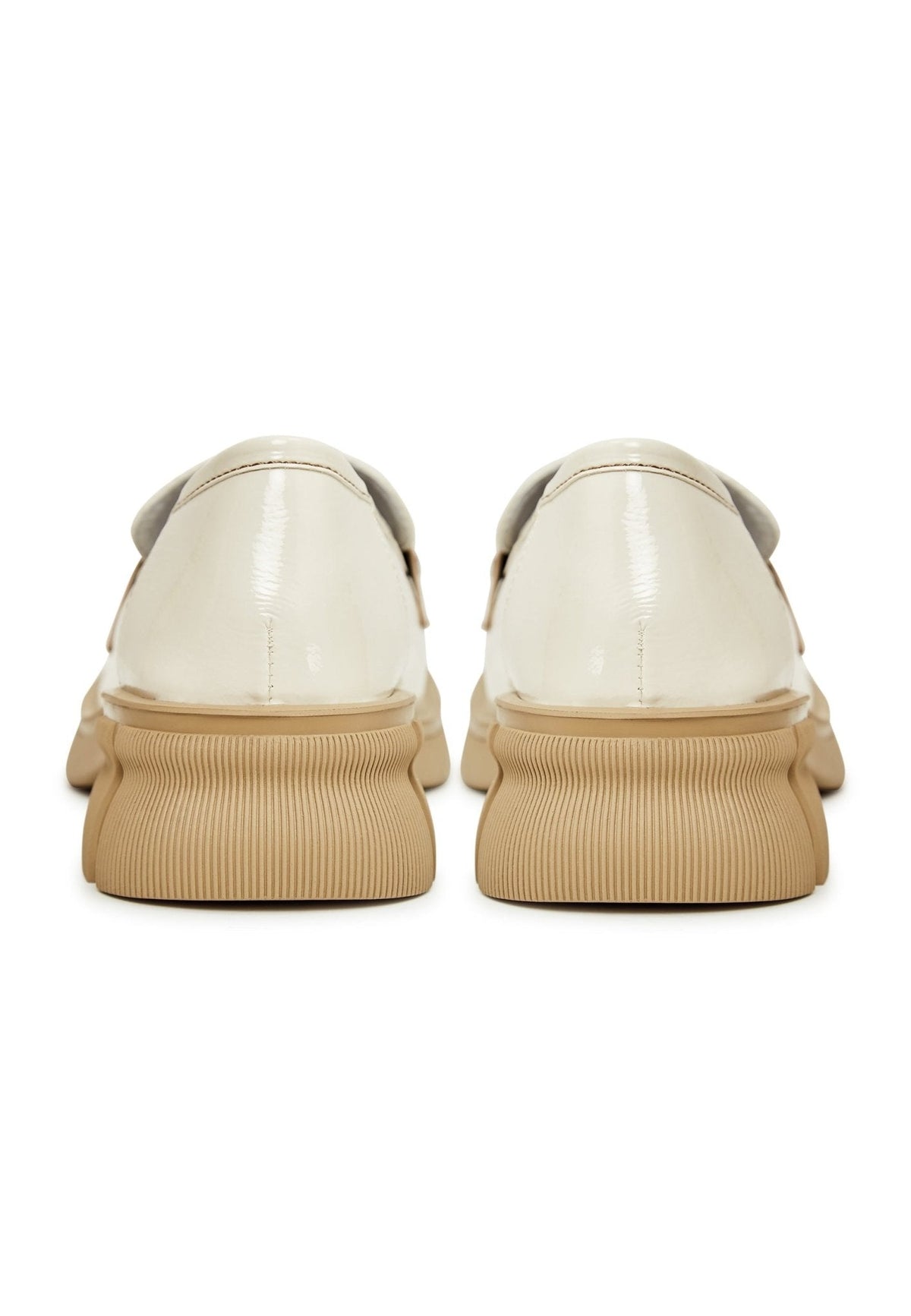 Loafers aus Lackleder - Beige