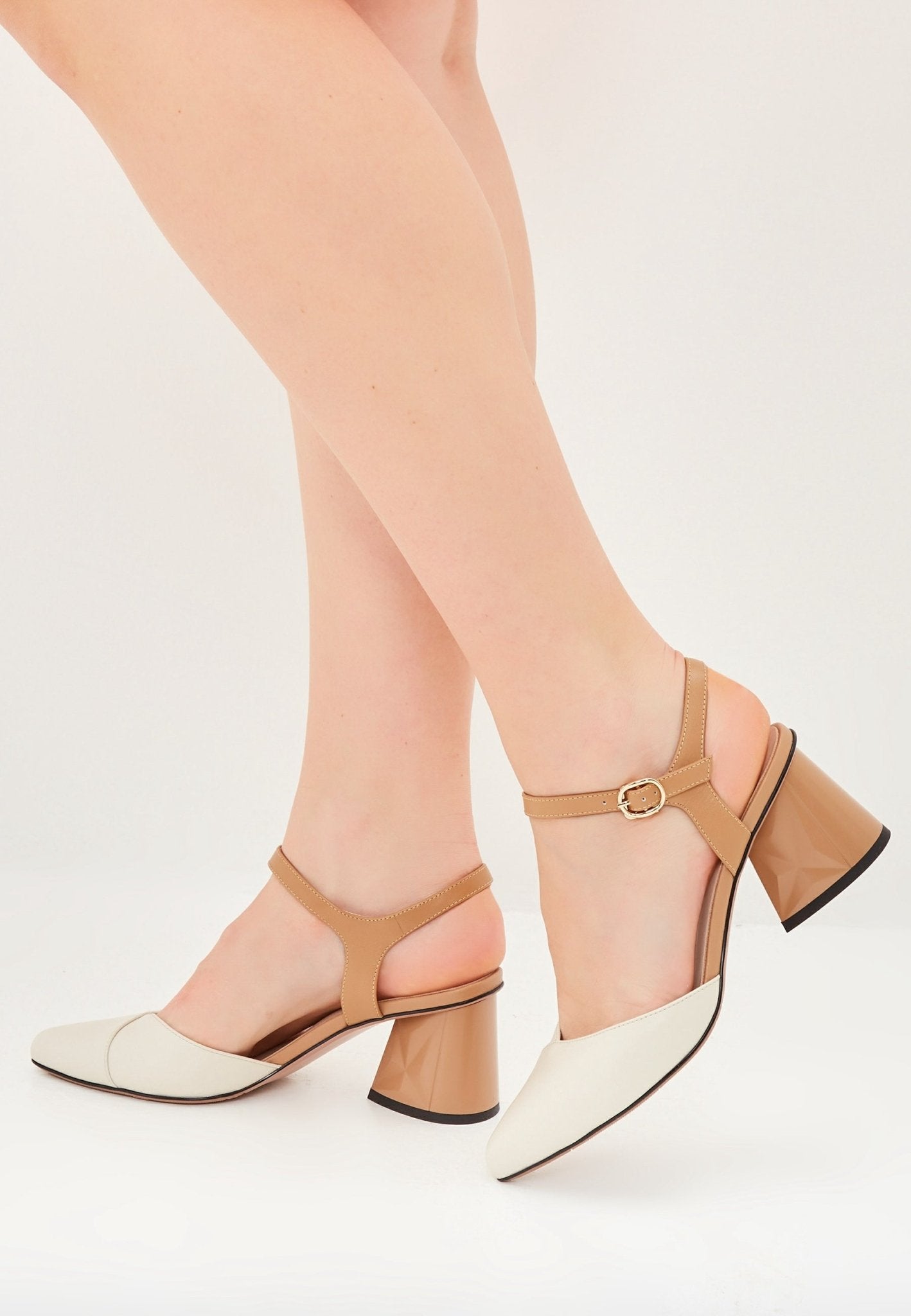 Block Heel Leather Pump - Cesare Gaspari - Pumps