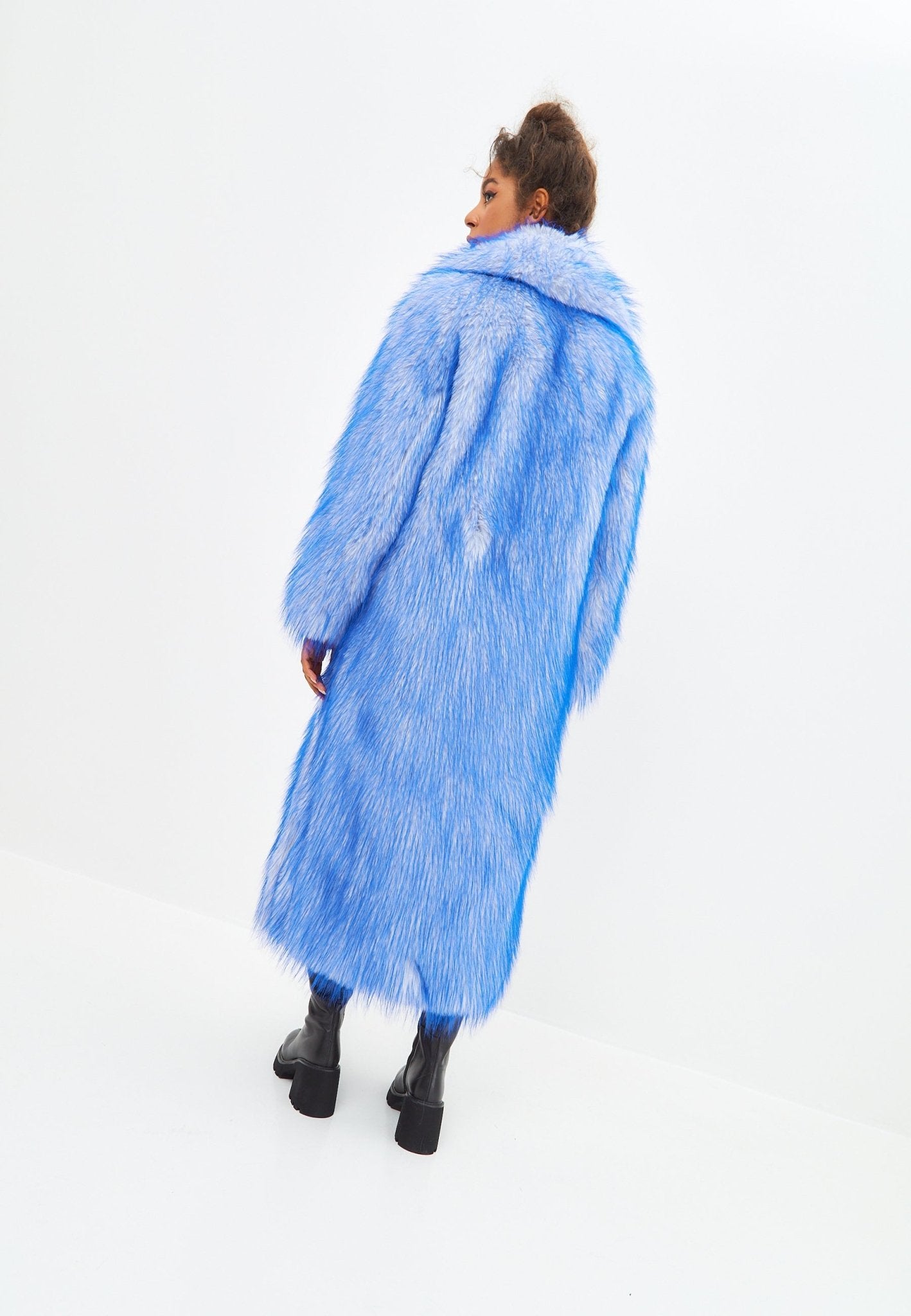 Bright Long Winter Coat Blue buy on CESARE GASPARI