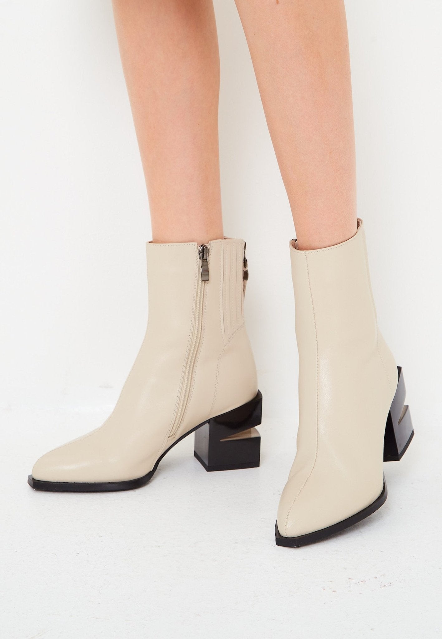 Leather Block Heel Ankle Boots - Cesare Gaspari - Ankle Boots